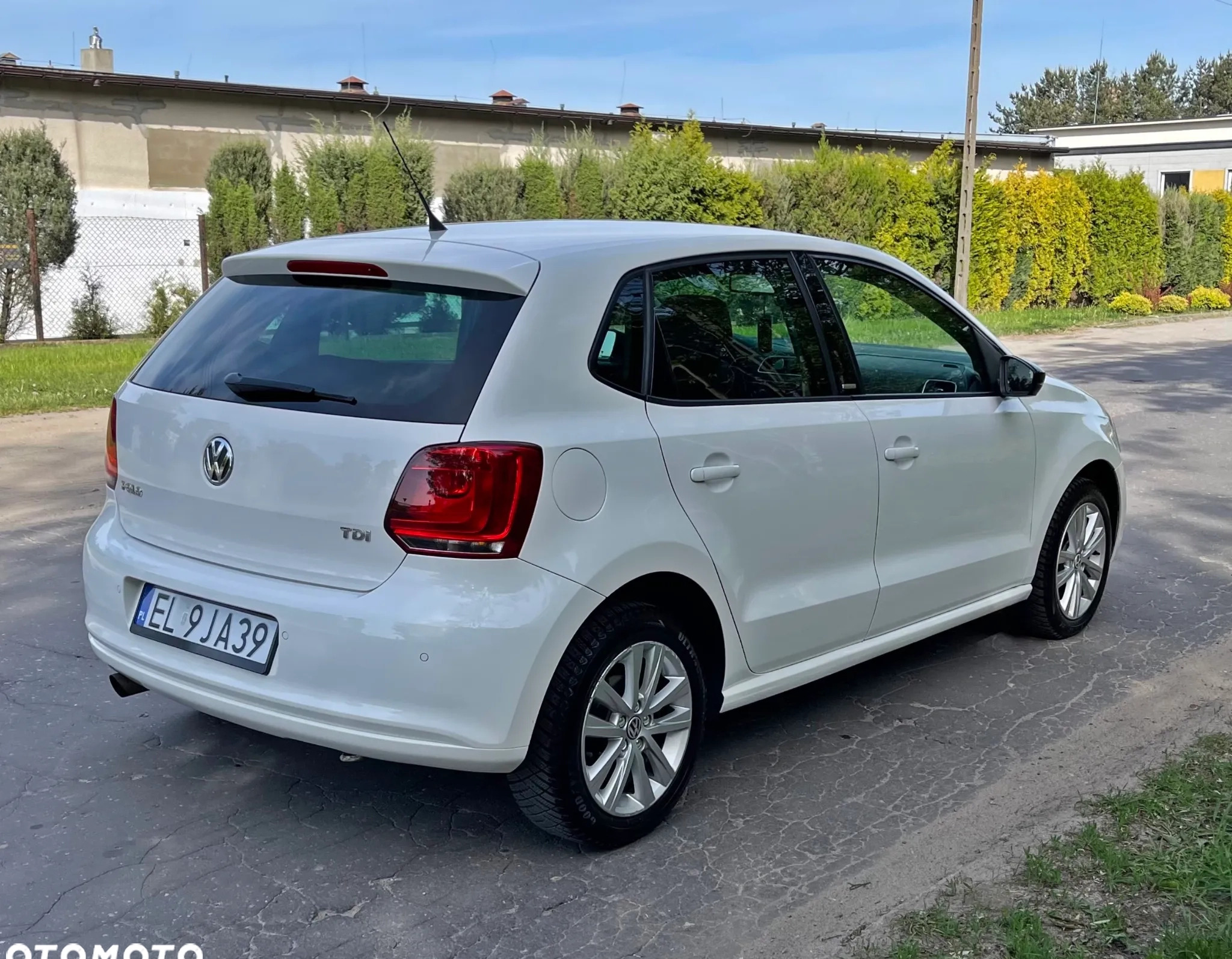 Volkswagen Polo cena 22900 przebieg: 234000, rok produkcji 2012 z Zgierz małe 497